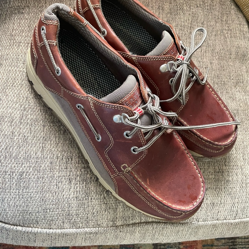 Sperry Brown Leather Boat Shoes with Moccasin Construction